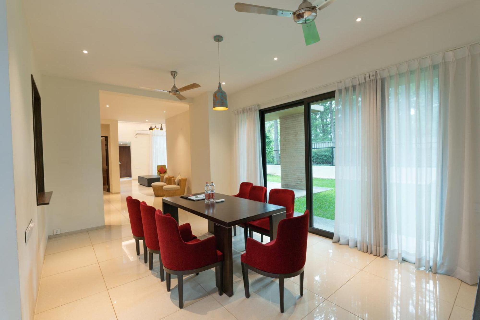 Signature Club Resort Devanahalli Exteriör bild