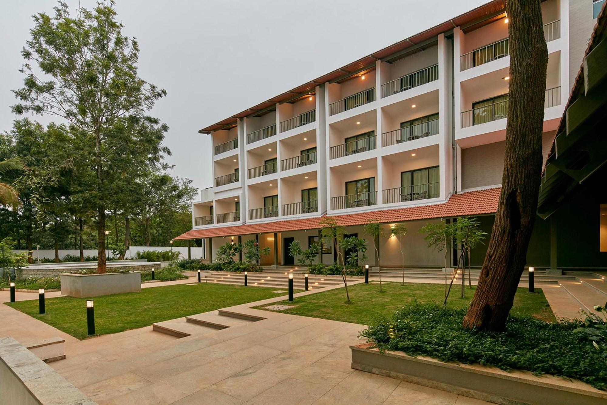 Signature Club Resort Devanahalli Exteriör bild