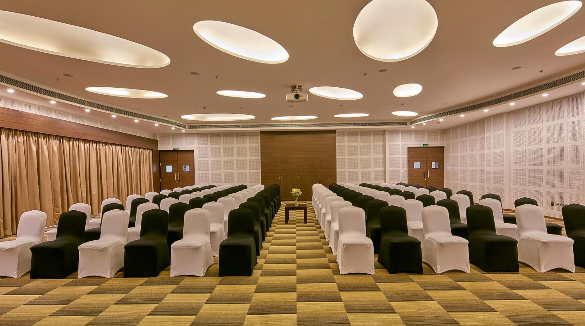 Signature Club Resort Devanahalli Exteriör bild